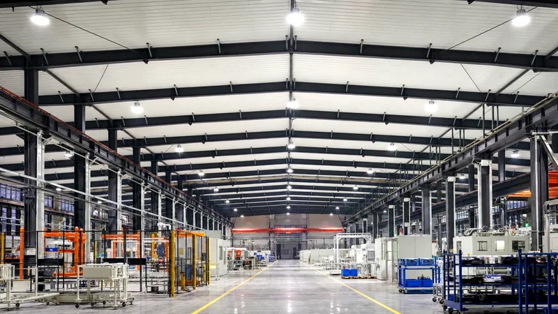 3 Myths in High Bay Selection